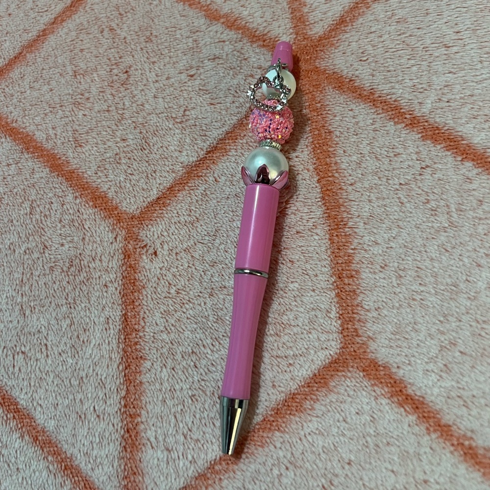 ✨New✨ Hand Beaded Hello Kitty Pen 🎀